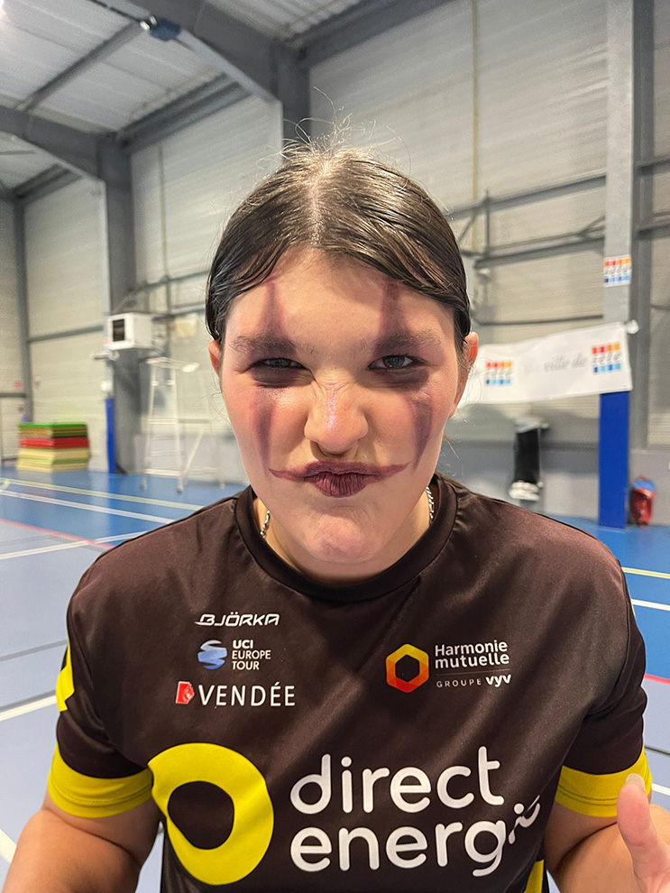 ../photos/dossiersPhotosOptimises/231104@Tournoi_Halloween_2023/WhatsApp Image 2023-11-04 at 21.21.46.jpeg